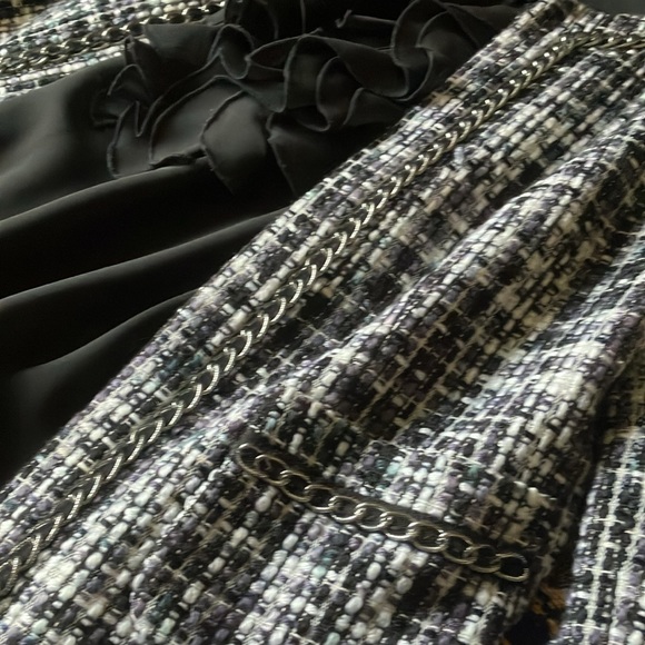 Women’s dress suit - Picture 5 of 9